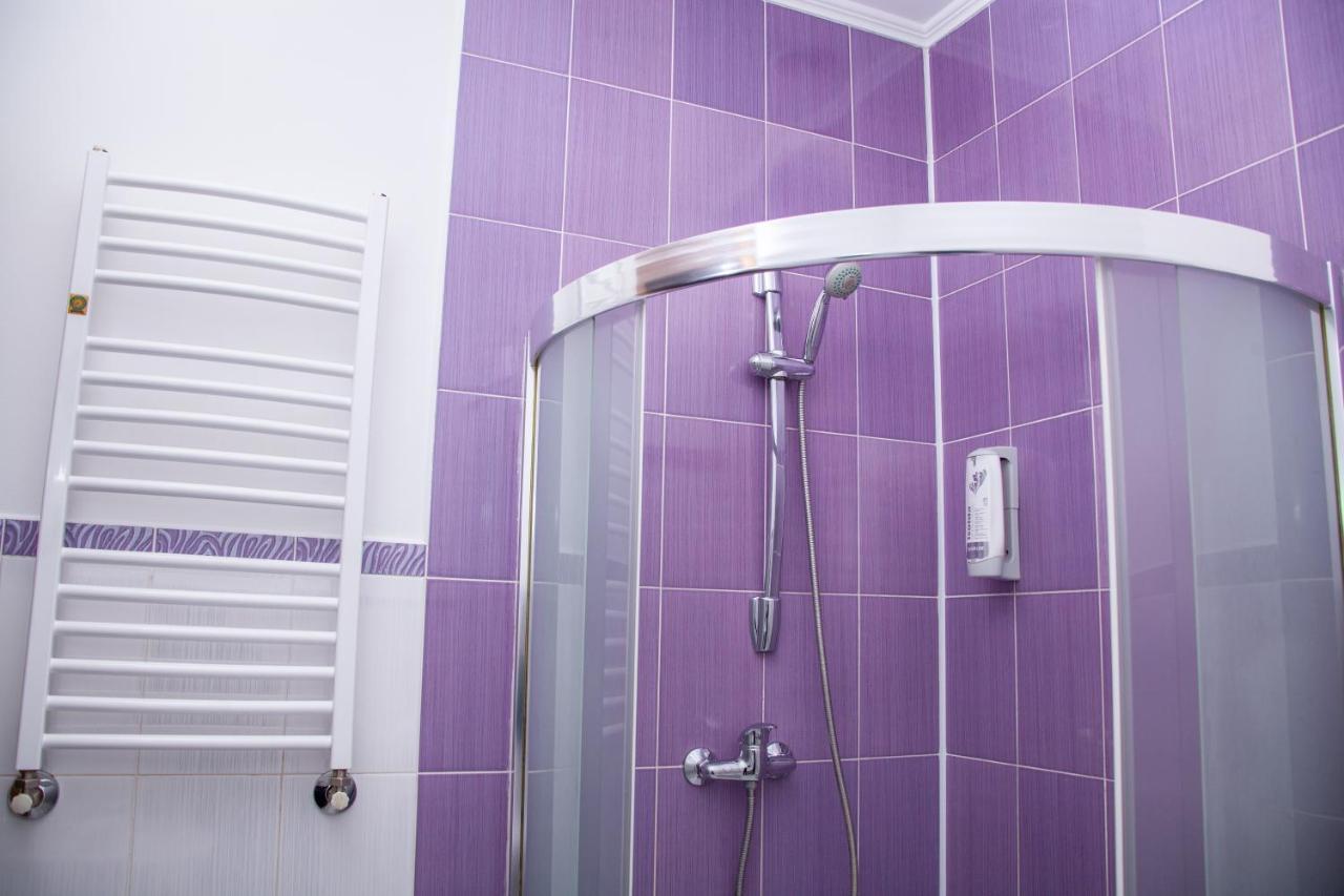 Hotel Piligrim 3 นิโกลาเยฟ ภายนอก รูปภาพ